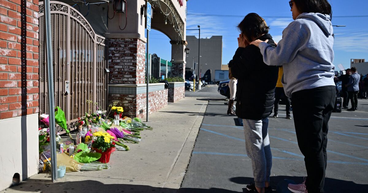 You may feel secondary trauma from mass shooting coverage. Therapists discuss ways to cope