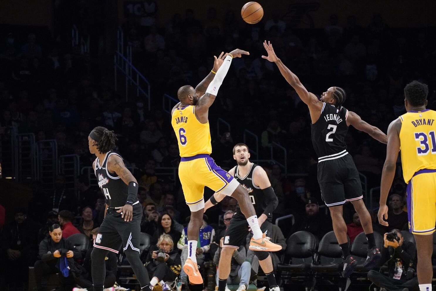 LeBron James scores 46 points in Lakers loss, moves closer to NBA's  all-time scoring record