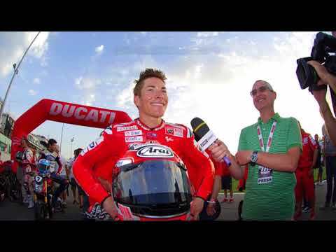 U S Motorcycle Racer Nicky Hayden 35 Dies After Being Hit By Car While Bicycling In Italy Los Angeles Times