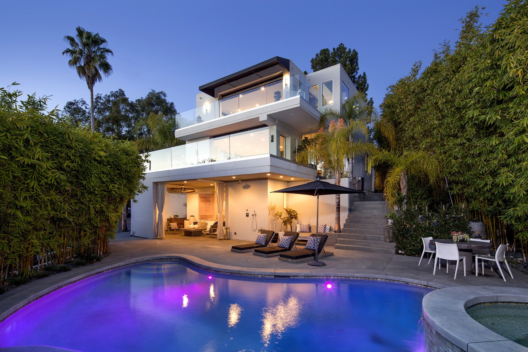 Hot Property Harry Styles Gives It Another Go In The Hollywood Hills Los Angeles Times