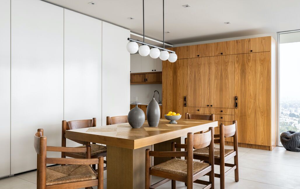 The dining area.