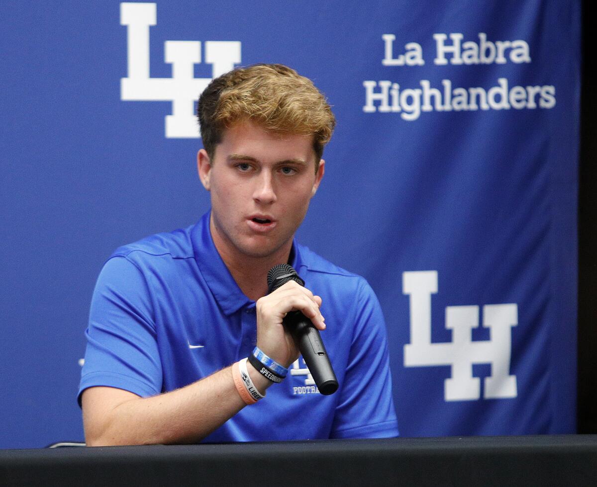 La Habra quarterback Ryan Zanelli