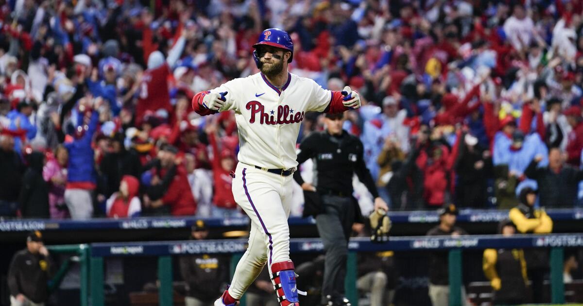 PHOTO: Bryce Harper's arms are exploding out of his Buckeyes