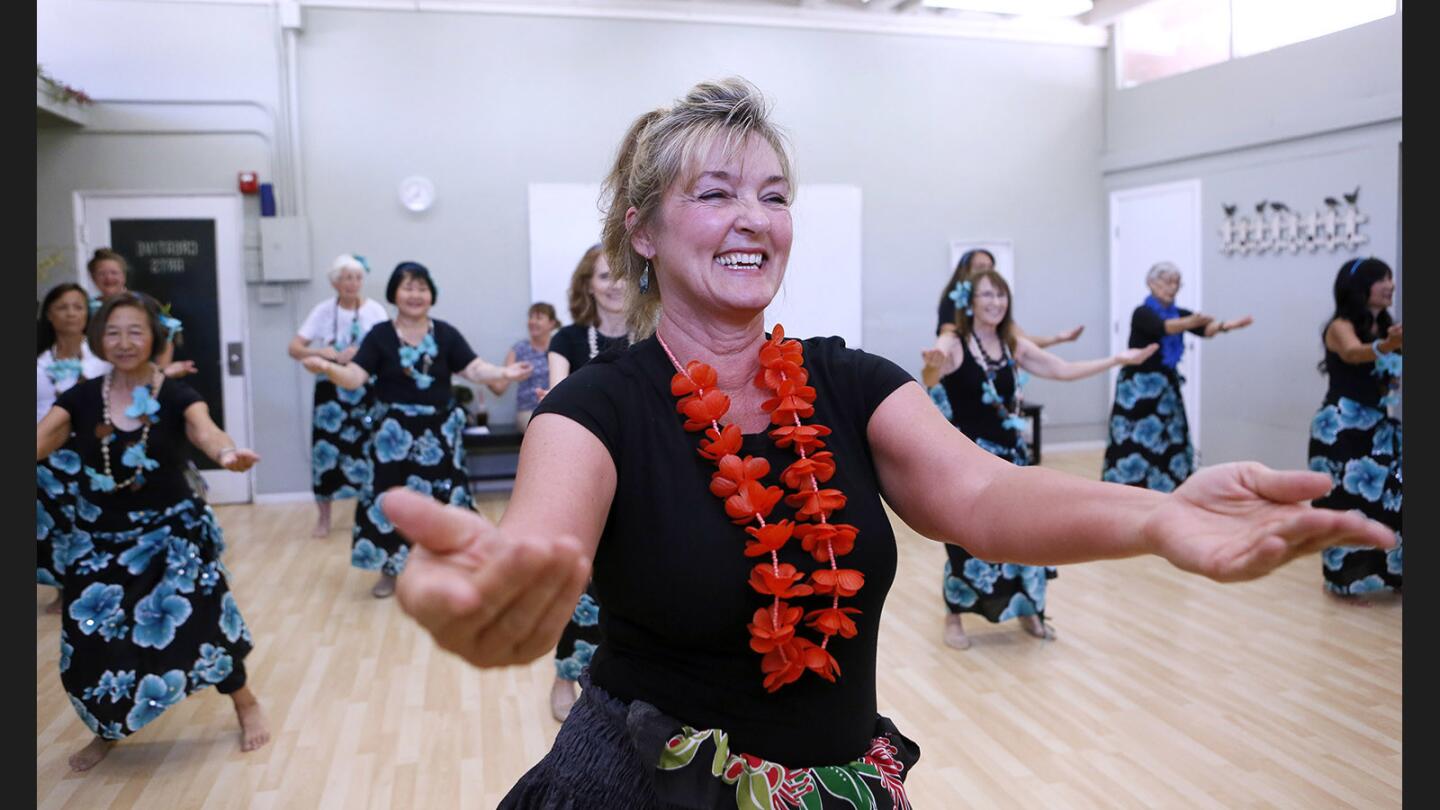 Photo Gallery: Hula classes enjoyed by 55 plus crowd at Community Center of La Cañada Flintridge