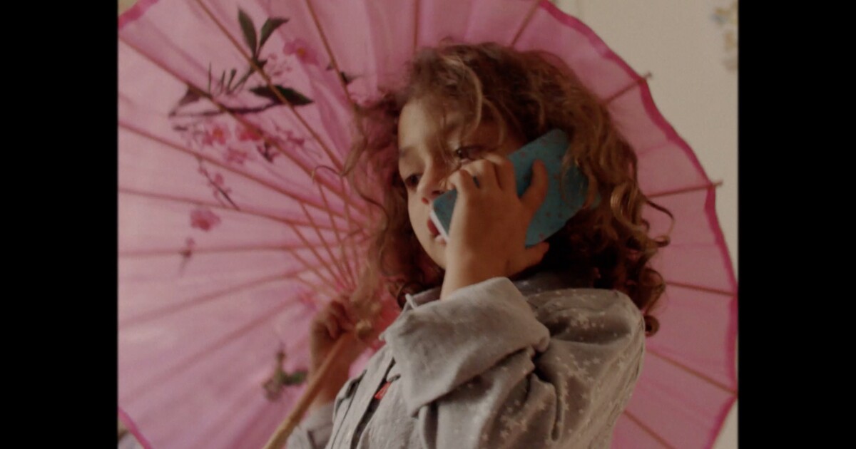 Opinión: Mi película utiliza técnicas documentales para contar la historia de una joven en su propio lugar Opinión: Mi película utiliza técnicas documentales para contar la historia de una joven en su propio lugar