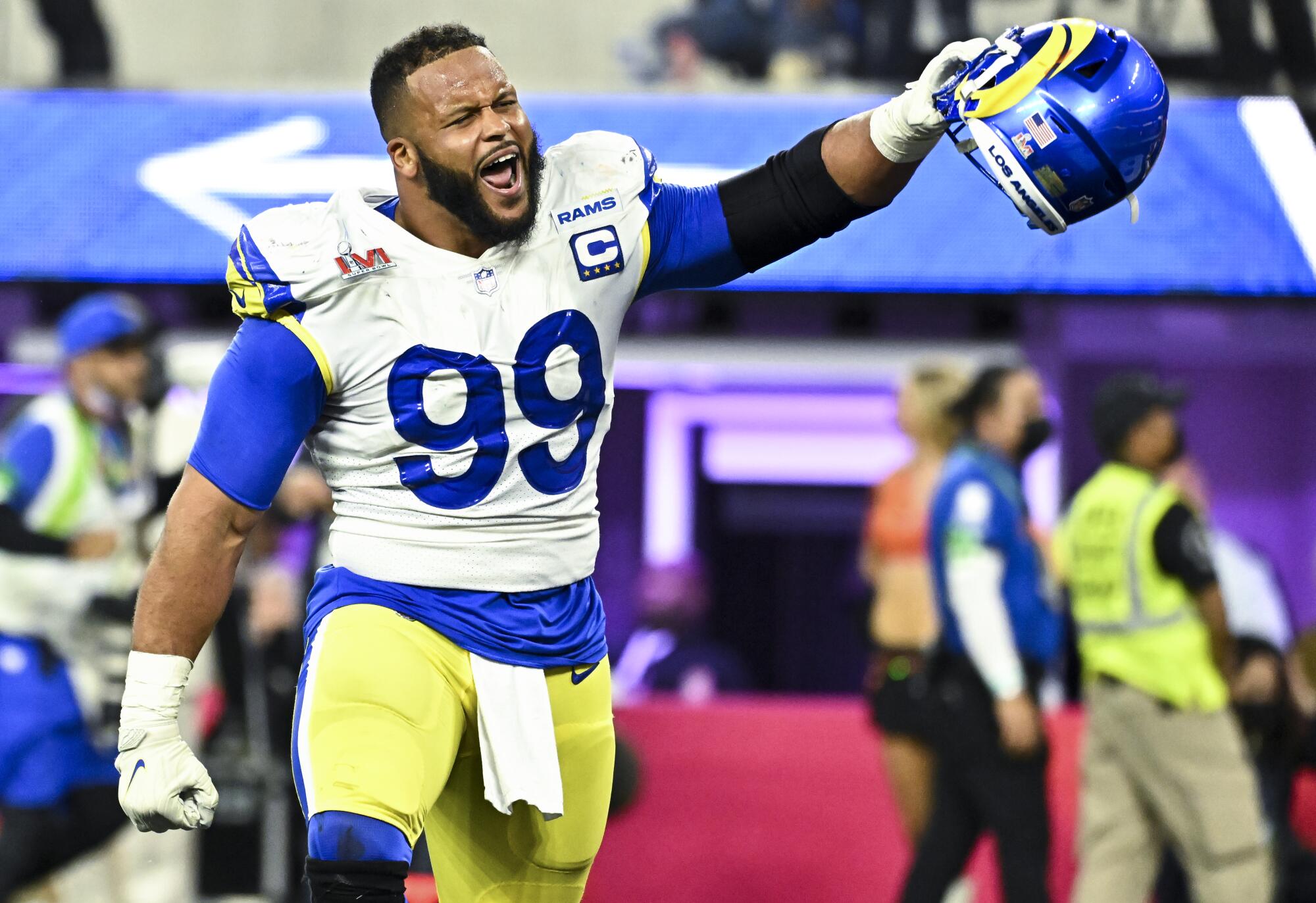 Los Angeles Rams' Matthew Stafford Recounts Super Bowl Win vs. Cincinnati  Bengals - Sports Illustrated LA Rams News, Analysis and More
