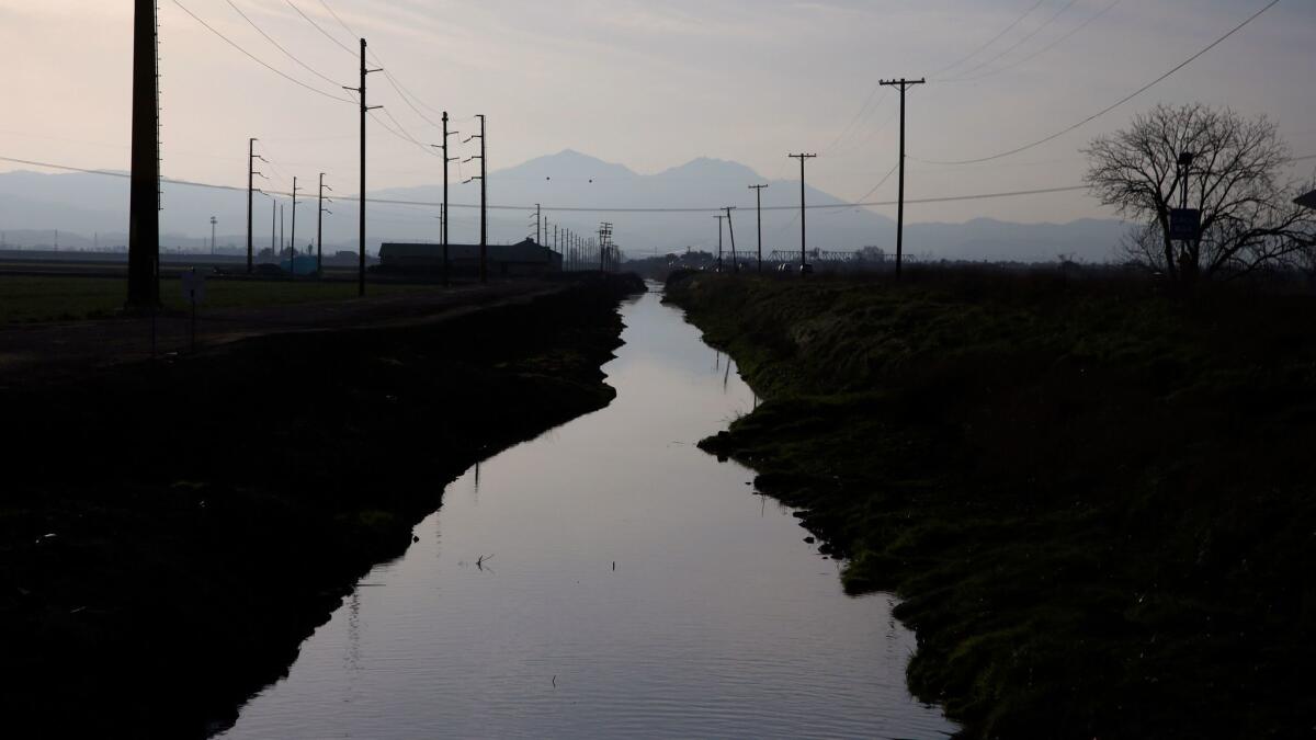 The board of the Kern County Water Agency on Thursday took a critical vote on the $17-billion California WaterFix project.