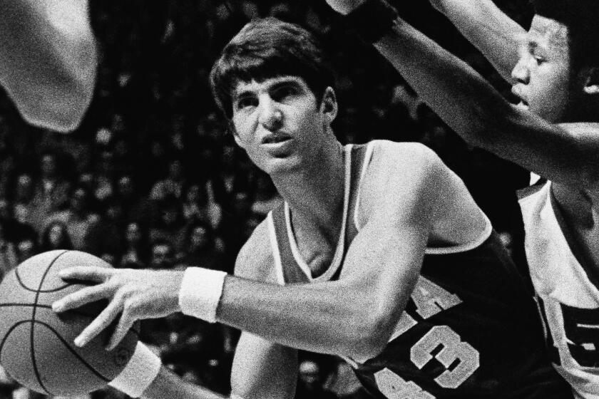 Cal Crum Denny Crum, a John Wooden disciple who thrived at Louisville, dies ...