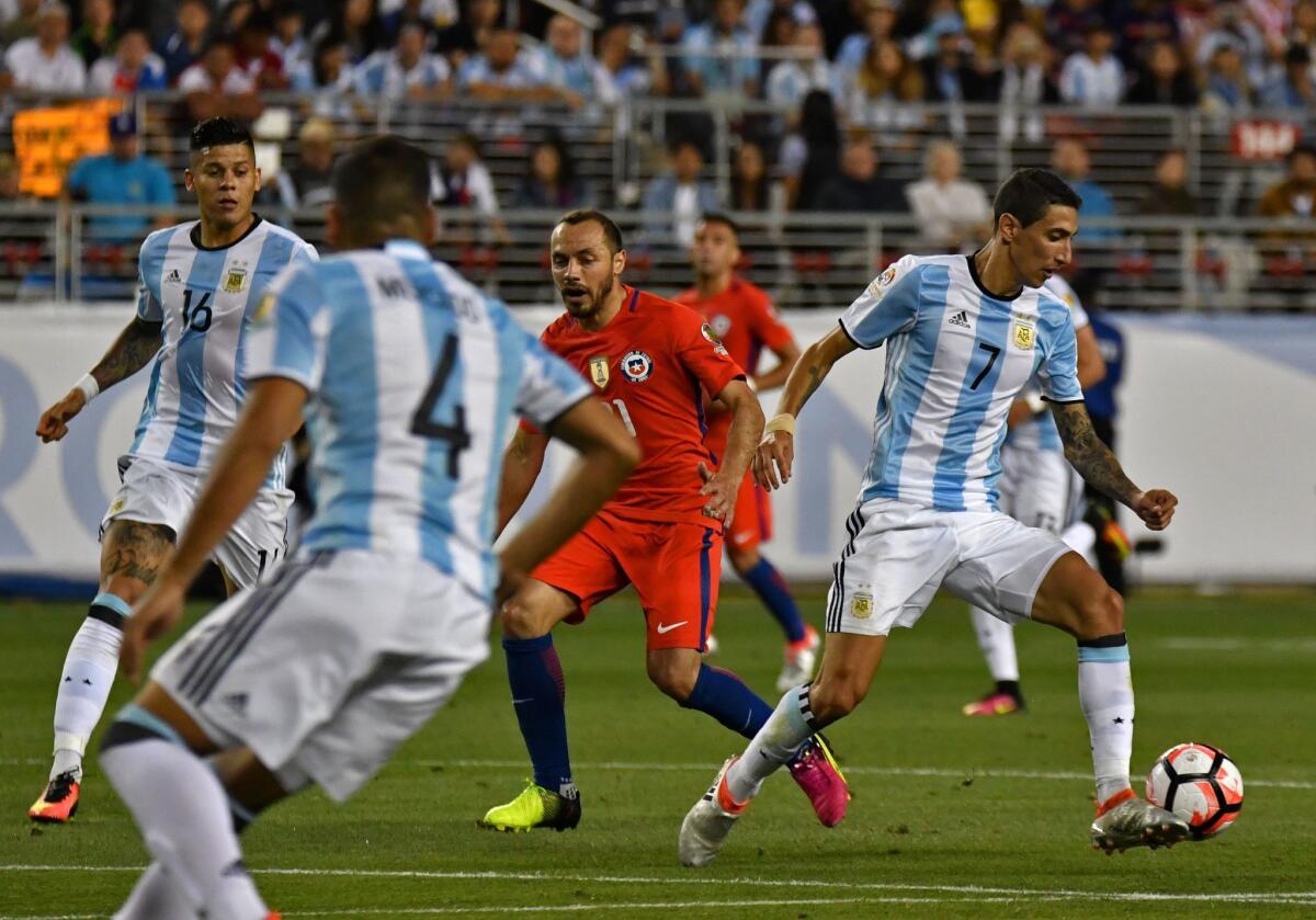 DiMaria (7) fue crucial en el triunfo de Argentina contra Chile.