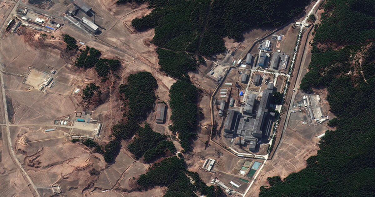Photos show North Korea may be trying to extract plutonium - Los ...