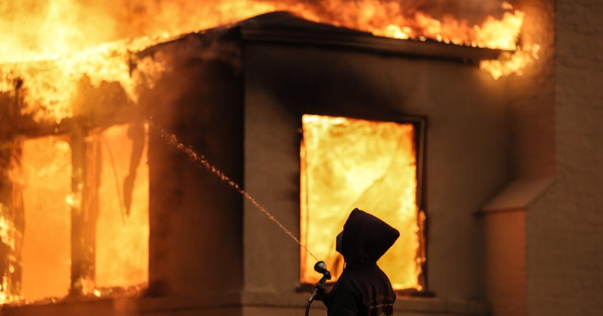 L.A. officials admit firefighters overwhelmed by firestorms L.A. officials admit firefighters overwhelmed by firestorms