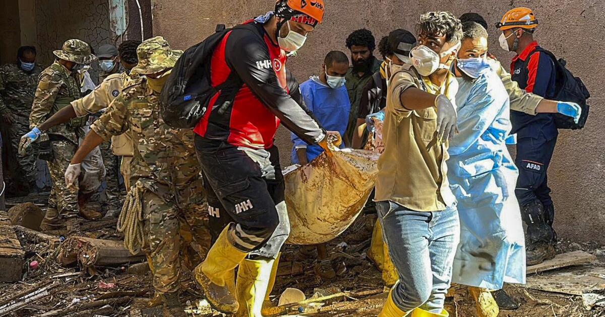 Libya’daki sel: Ölüleri kurtarmak acil bir zorluk haline geliyor