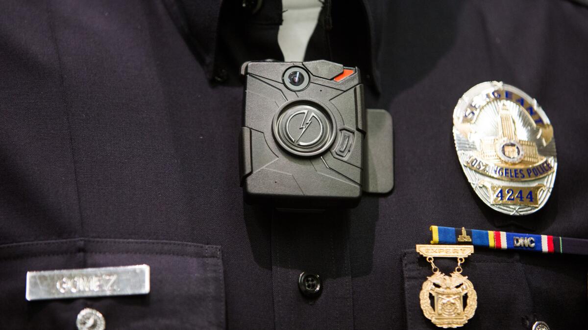 EEUU exige a policías federales llevar cámaras corporales