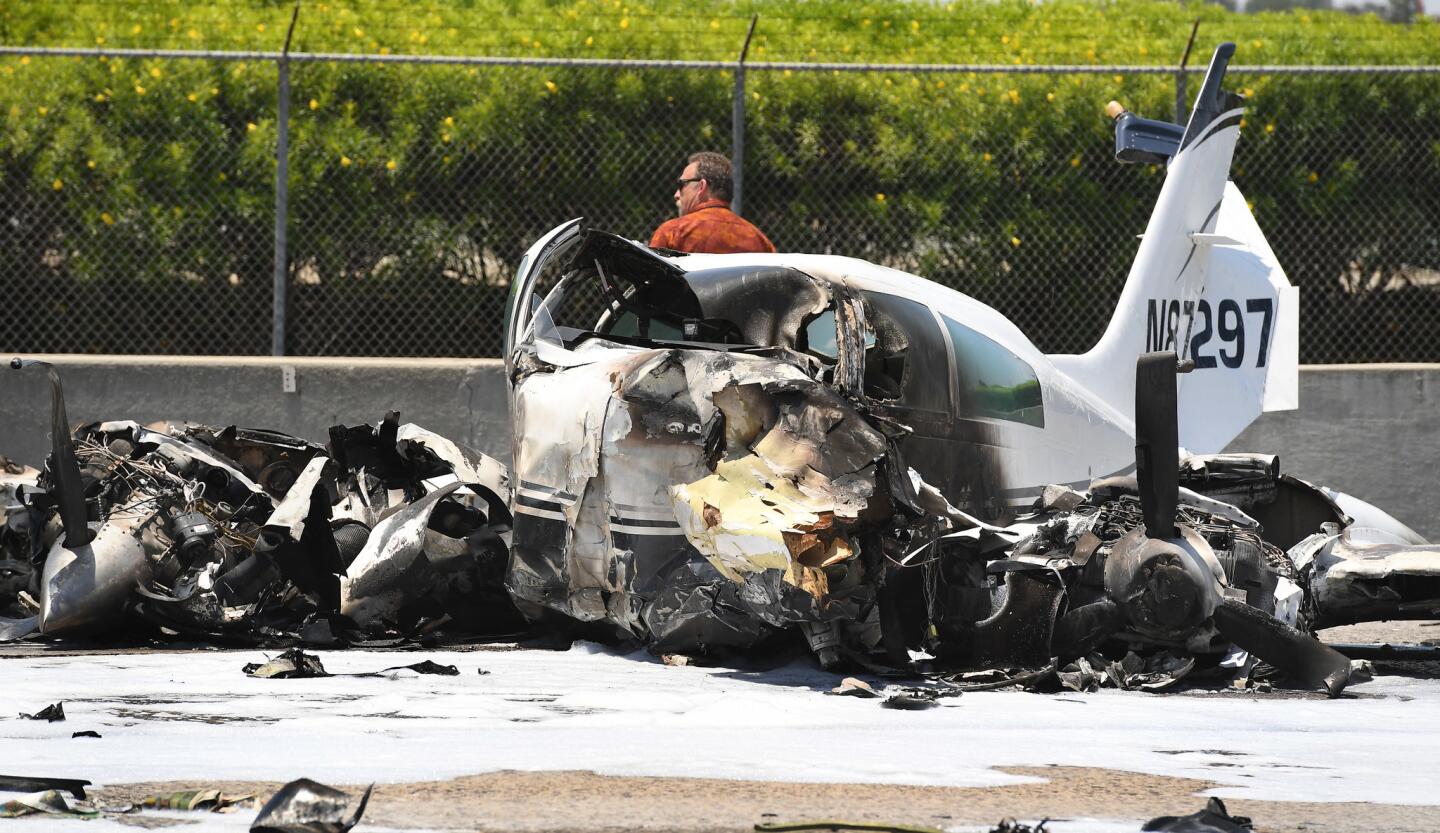 Small plane crash on the 405 Freeway