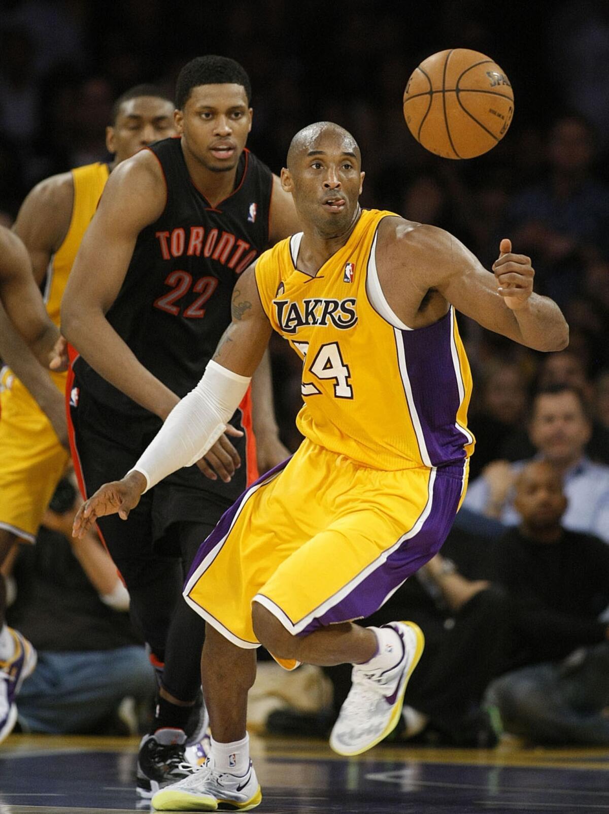 Don't expect to see much of Kobe Bryant on the court with the Lakers in the preseason.