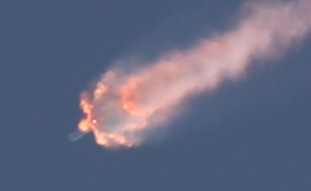 A SpaceX Falcon 9 rocket on its seventh official Commercial Resupply (CRS) mission to the orbiting International Space Station breaks apart on Sunday, June 28, 2015, after launching from Launch Complex 40 at the Cape Canaveral Air Force Station in Florida.