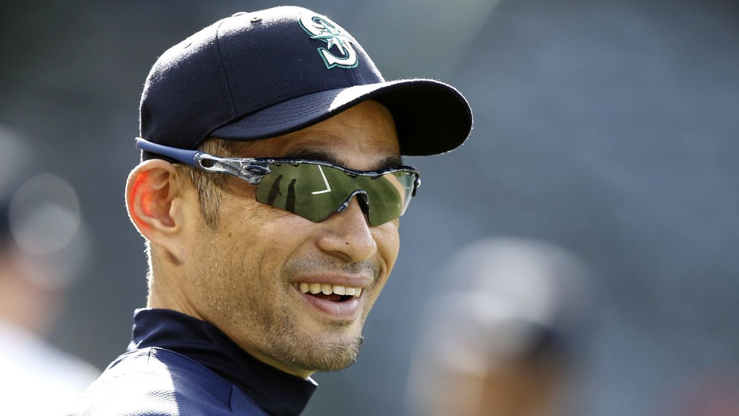 As the Mariners open 2019 season in Japan, Ichiro receives a