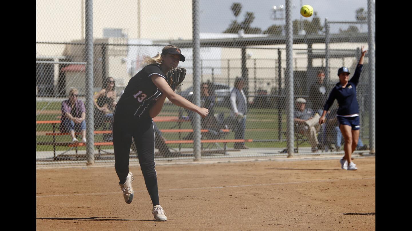 Photo Gallery: Huntington Beach vs. Chula Vista Mater Dei Catholic in softball