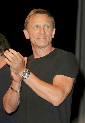Daniel Craig is Blomkvist. Mikael Blomkvist.