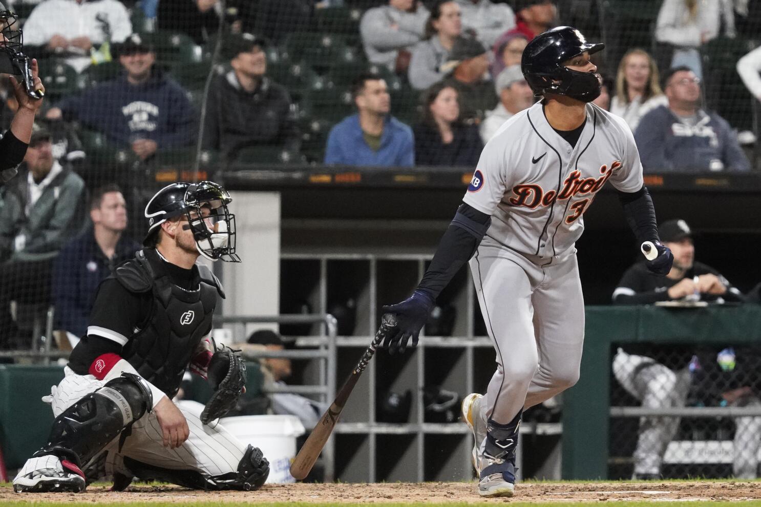 White Sox's early lead fades in 5-3 loss to Reds