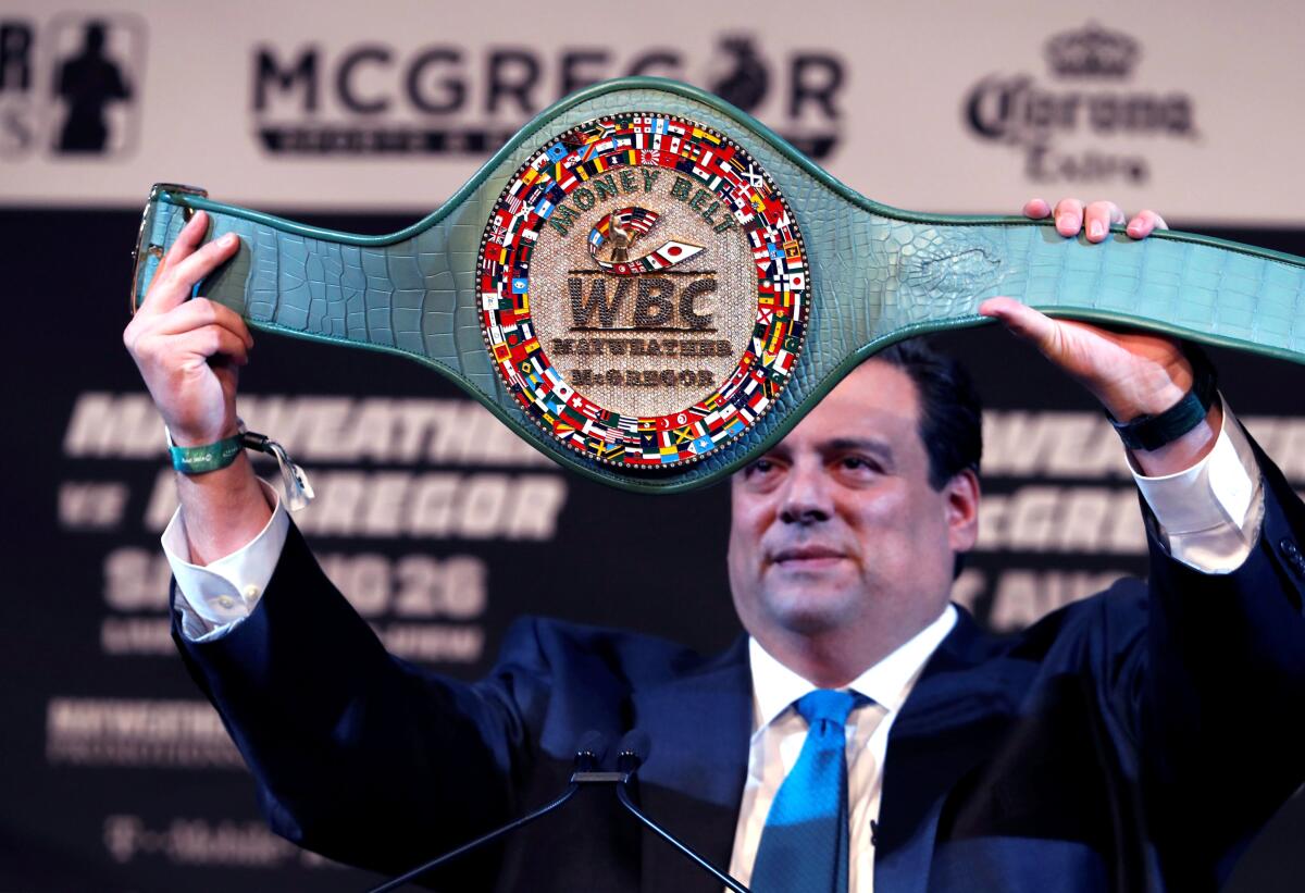 WBC President Mauricio Sulaiman  