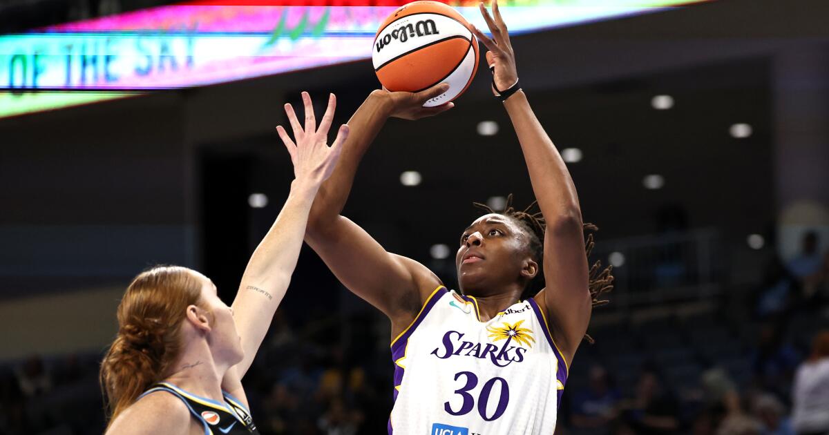 Nneka Ogwumike a été la meilleure buteuse de tous les temps pour les Sparks lors de la défaite
