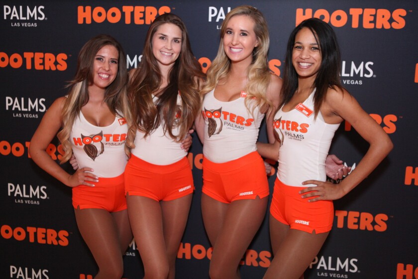 The Worlds Largest Hooters Restaurant Is Now Open At The -1286