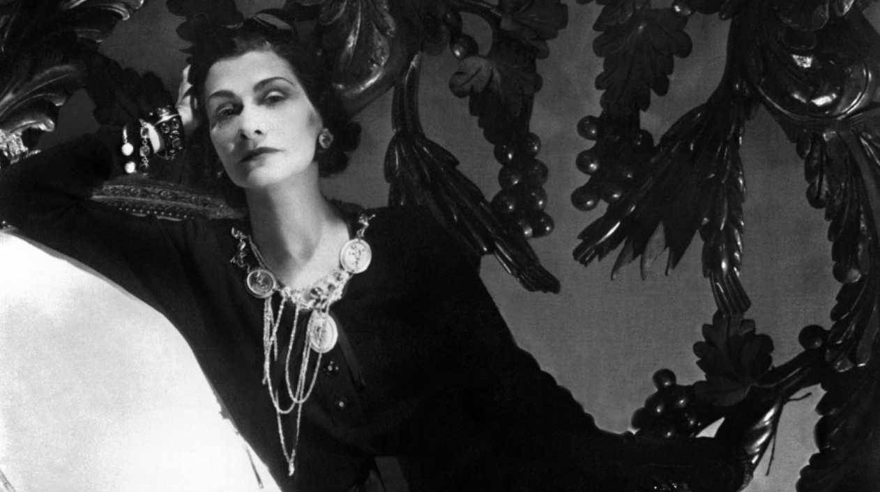 Chanel Nº5: la historia detrás del clásico perfume - BBC News Mundo