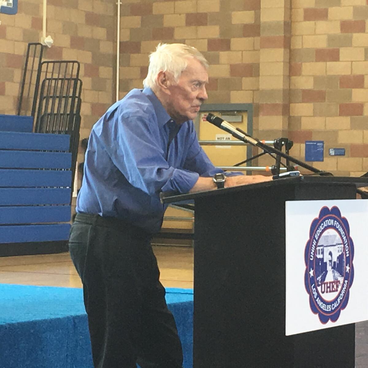 Former University cross country/track Coach Dick Kampmann was honored at a luncheon on Sunday.