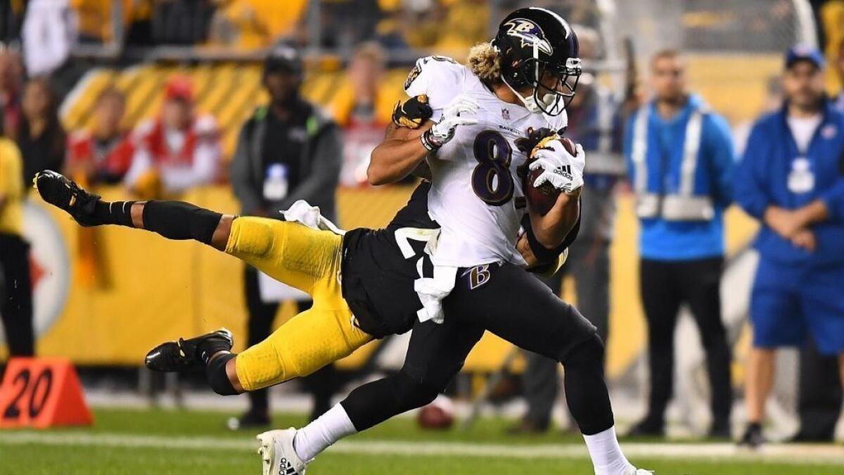 NFL: Ravens pull away from Steelers - Los Angeles Times