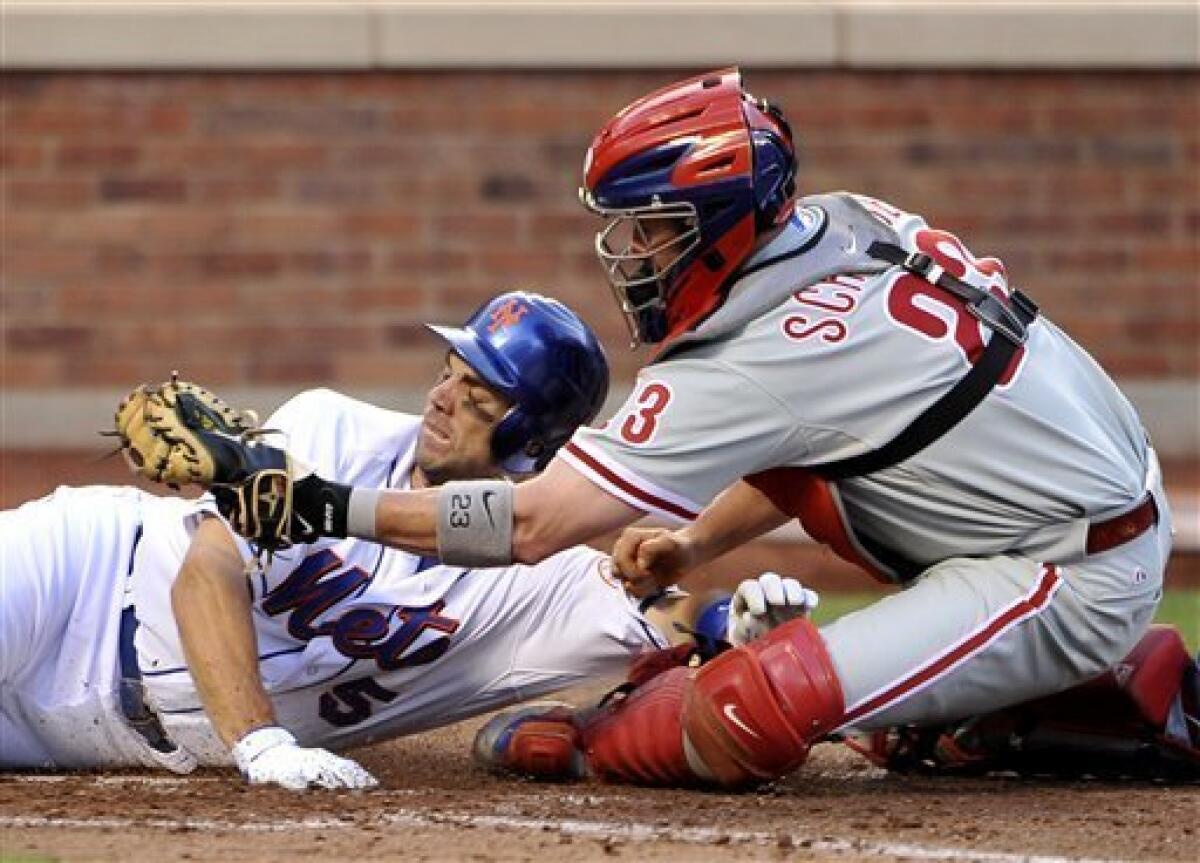 Philadelphia Phillies catcher Carlos Ruiz says he'll be back from foot  injury in early September 