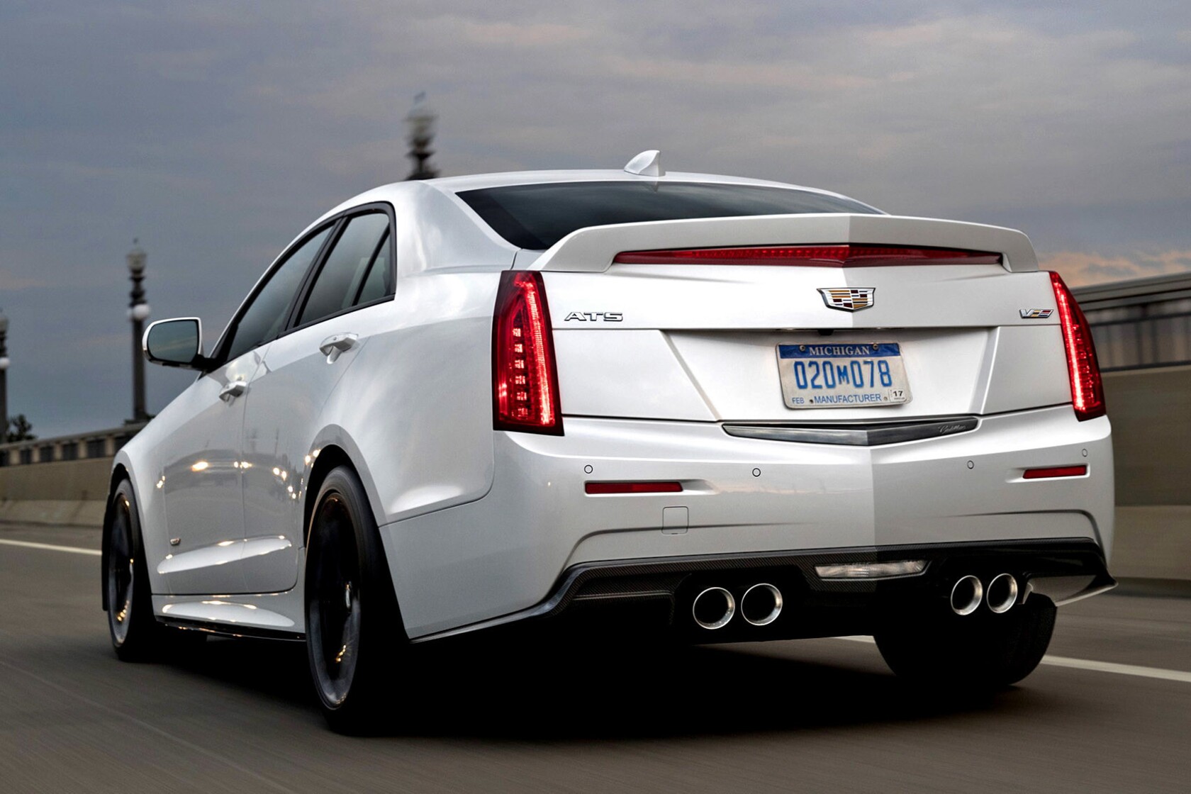 Review Cadillac S Cts V Is A High End Hooligan That Doubles