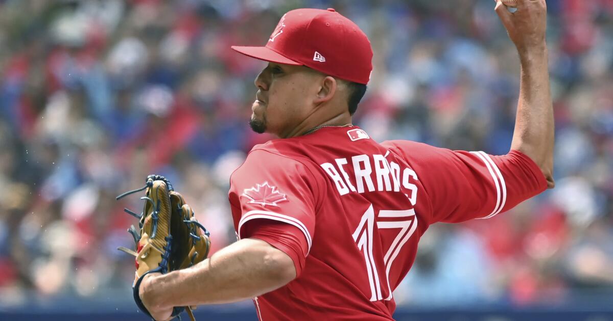 Guerrero drives in 3 to lead Blue Jays to rout of Rays on Canada Day