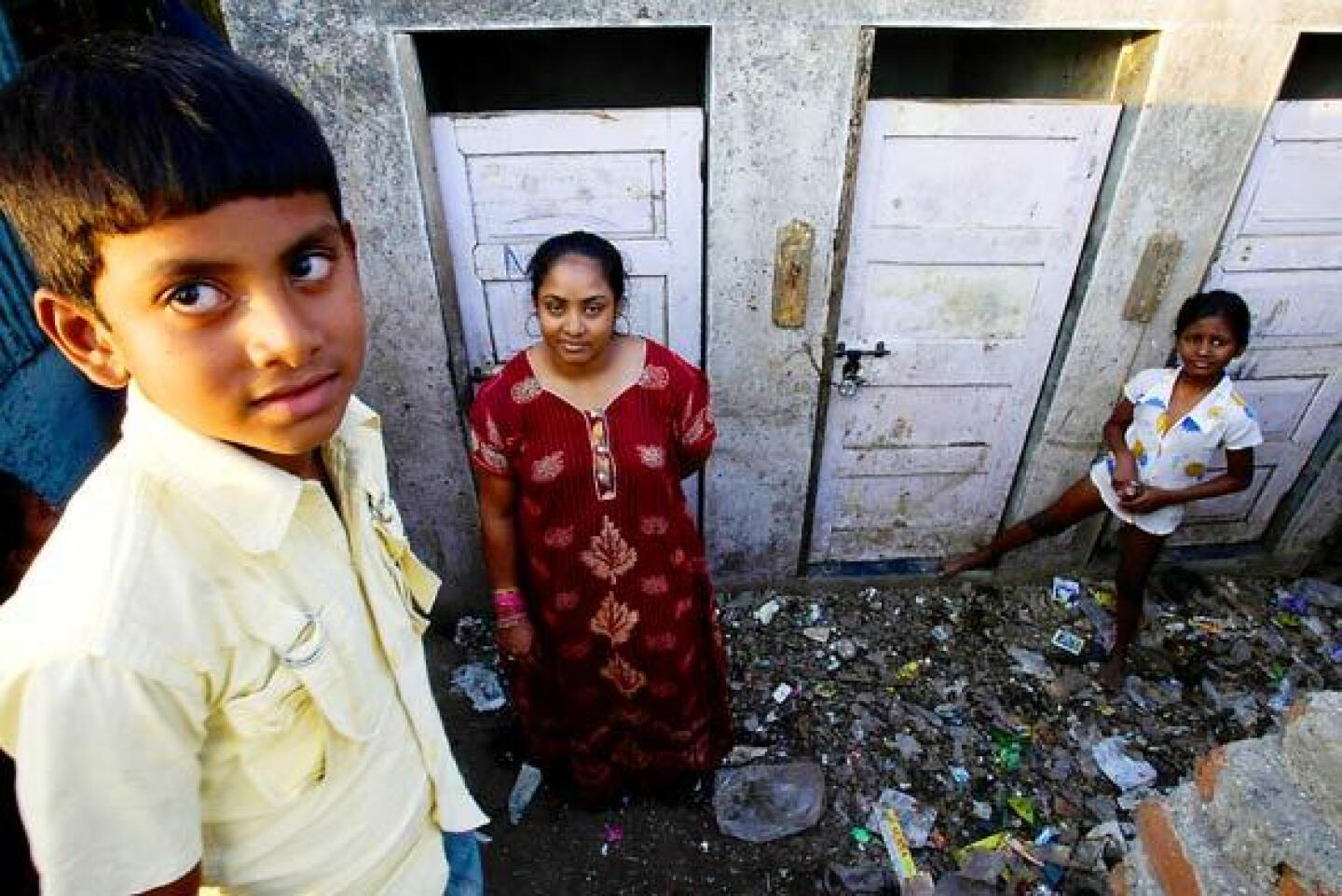The Ravi Slum Dharavi, the real slum from 'Slumdog Millionaire' - Los Angeles Times