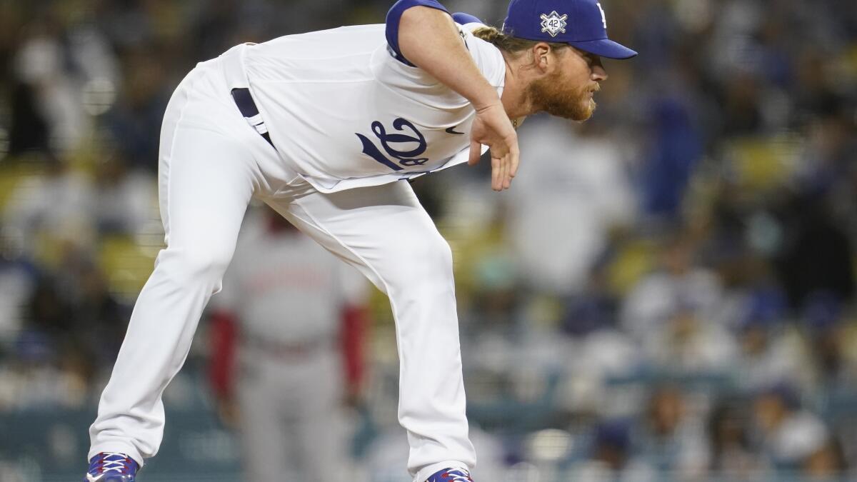 Dodgers closer Craig Kimbrel tries to clean up his mechanics - Los Angeles  Times