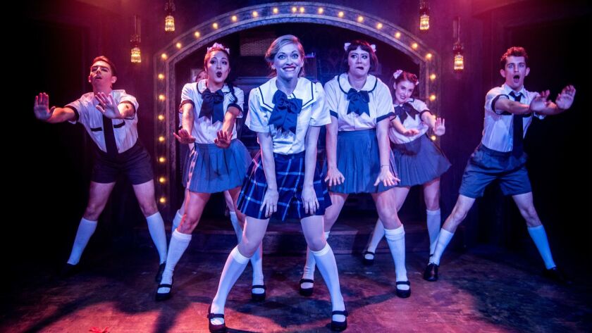 Review: The world is ending, so come to the 'Cabaret' - Los ...