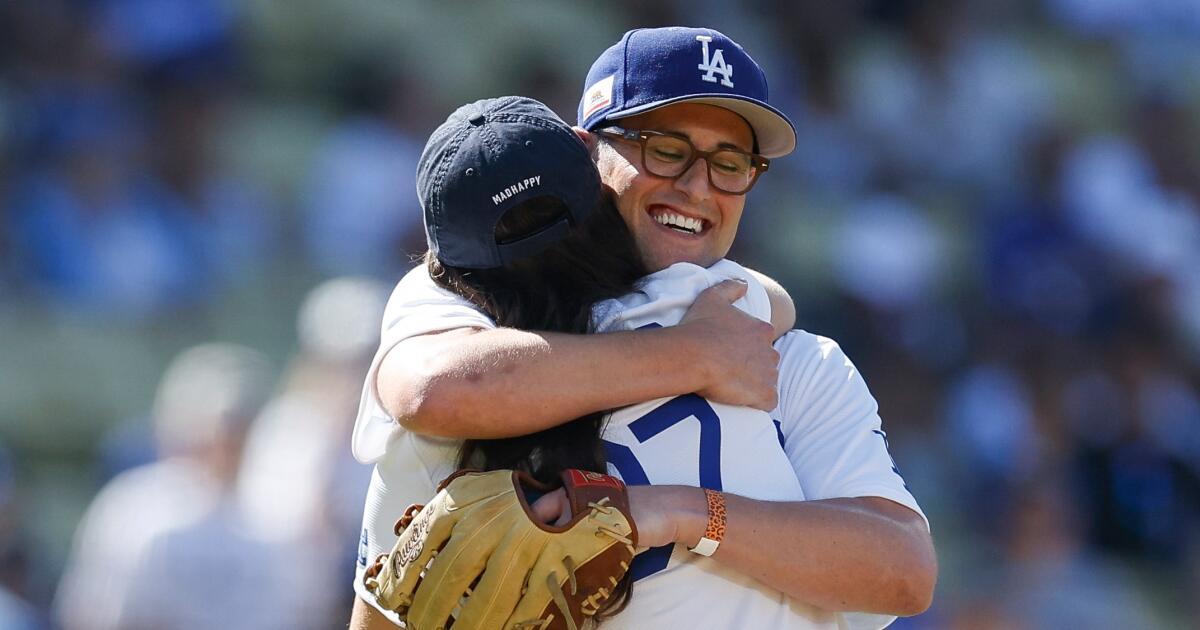Two of Rob Reiner's kids pay tribute to their dad with Dodgers ceremonial first pitches