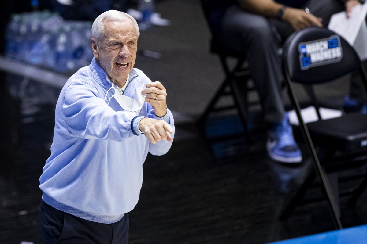 North Carolina coach Roy Williams is retiring - Los Angeles Times