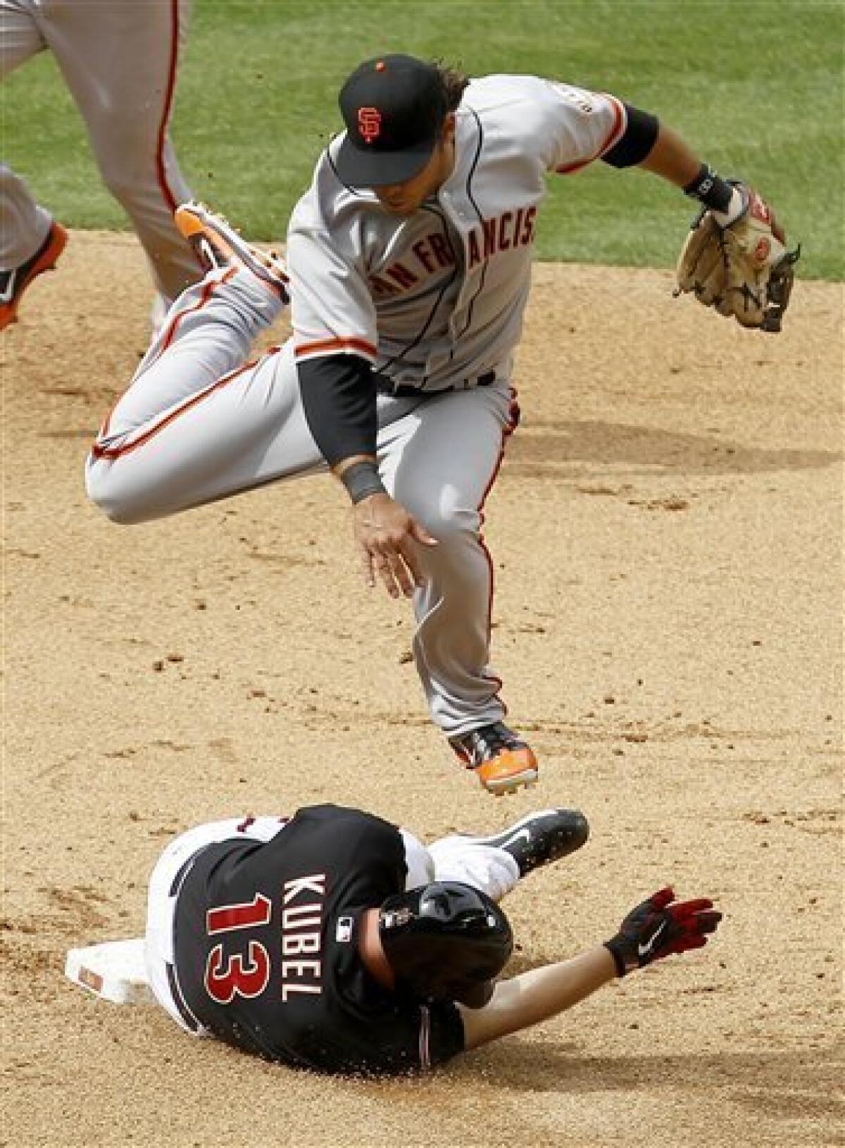 Brandon Crawford's HR with 2 outs in 9th lifts Giants past D-backs