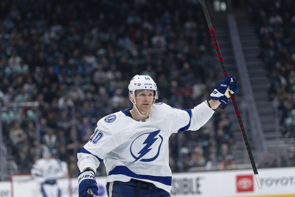 TB Lightning: Ranking every alternate jersey in team history - Page 4