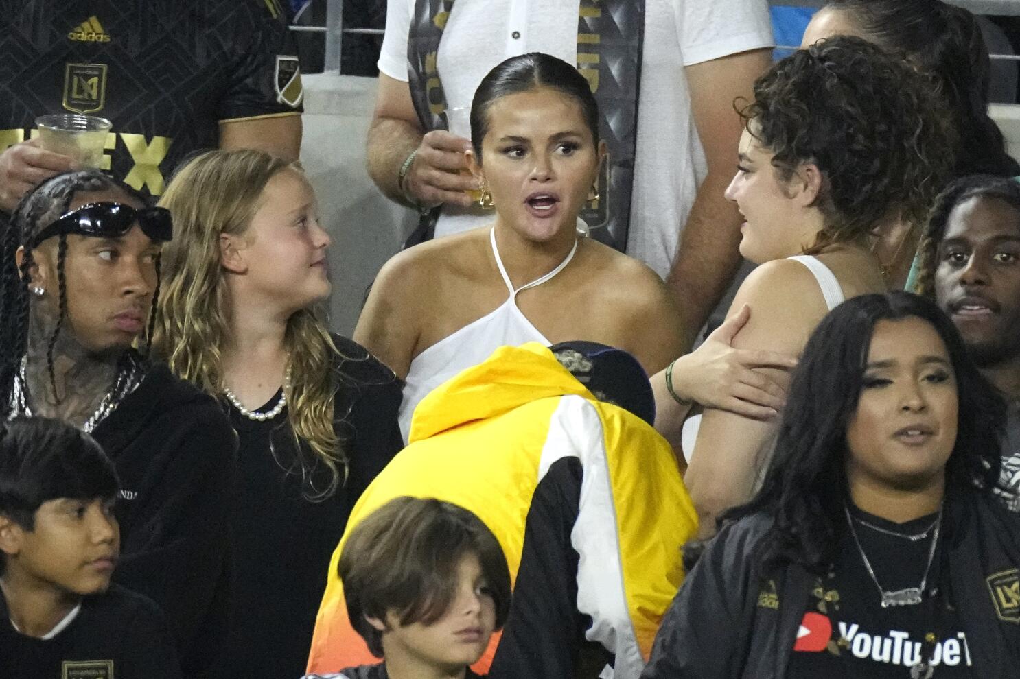 Selena Gomez reacts to Lionel Messi's jaw-dropping LAFC shot - Los Angeles Times
