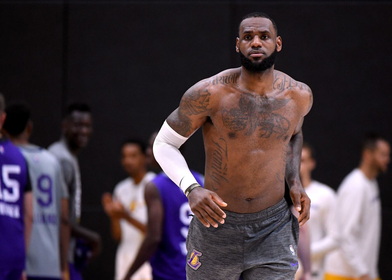 EL SEGUNDO, CA - SEPTEMBER 25: LeBron James of the Los Angeles Lakers during a Los Angeles Lakers practice session at the UCLA Health Training Center on September 25, 2018 in El Segundo, California. (Photo by Harry How/Getty Images) ** OUTS - ELSENT, FPG, CM - OUTS * NM, PH, VA if sourced by CT, LA or MoD **