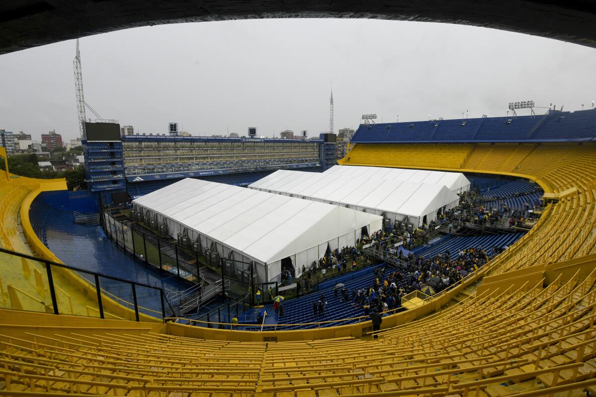 Macri  Sport Center. Fútbol calzado