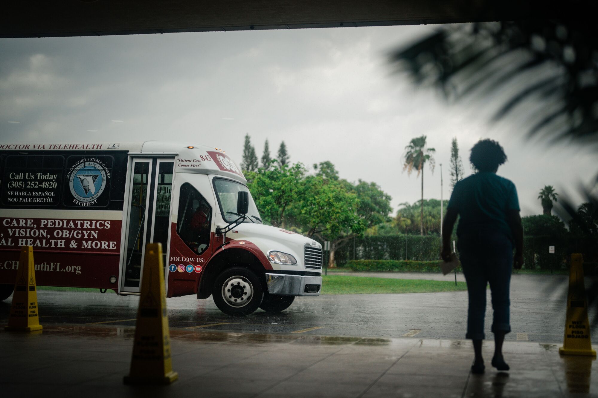 A shuttle in front of a Florida hospital.