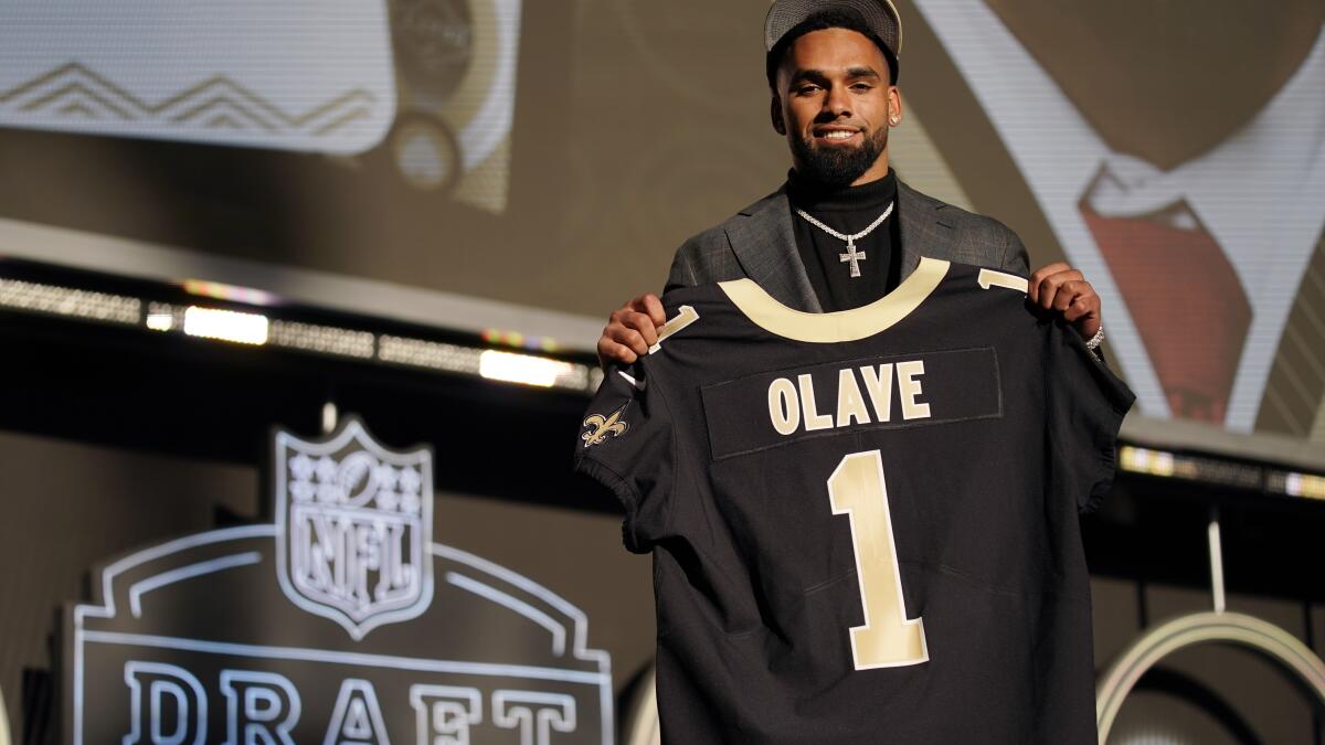 Saints use first-round draft picks to fill offensive needs - The