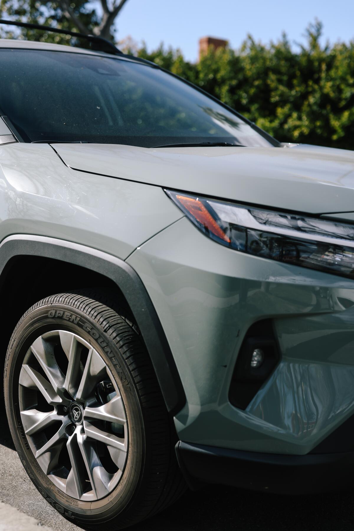 From Nissan to Porsche, this car paint trend is taking over L.A. - Los ...