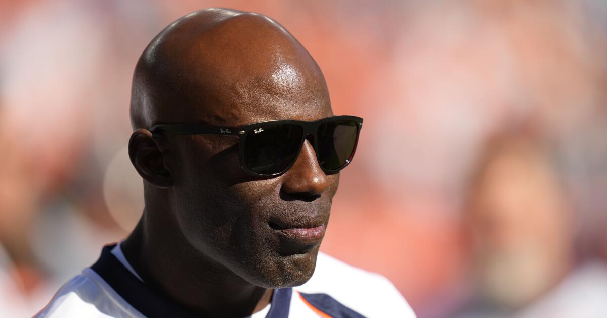 Vidéo de Terrell Davis menotté par le FBI sur un vol United