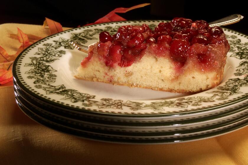 018105.FO.1025.food11.AR Abby: Upsidedown Cranberry Cake. Studio photography of food , products and dishes shot 10/25/00.