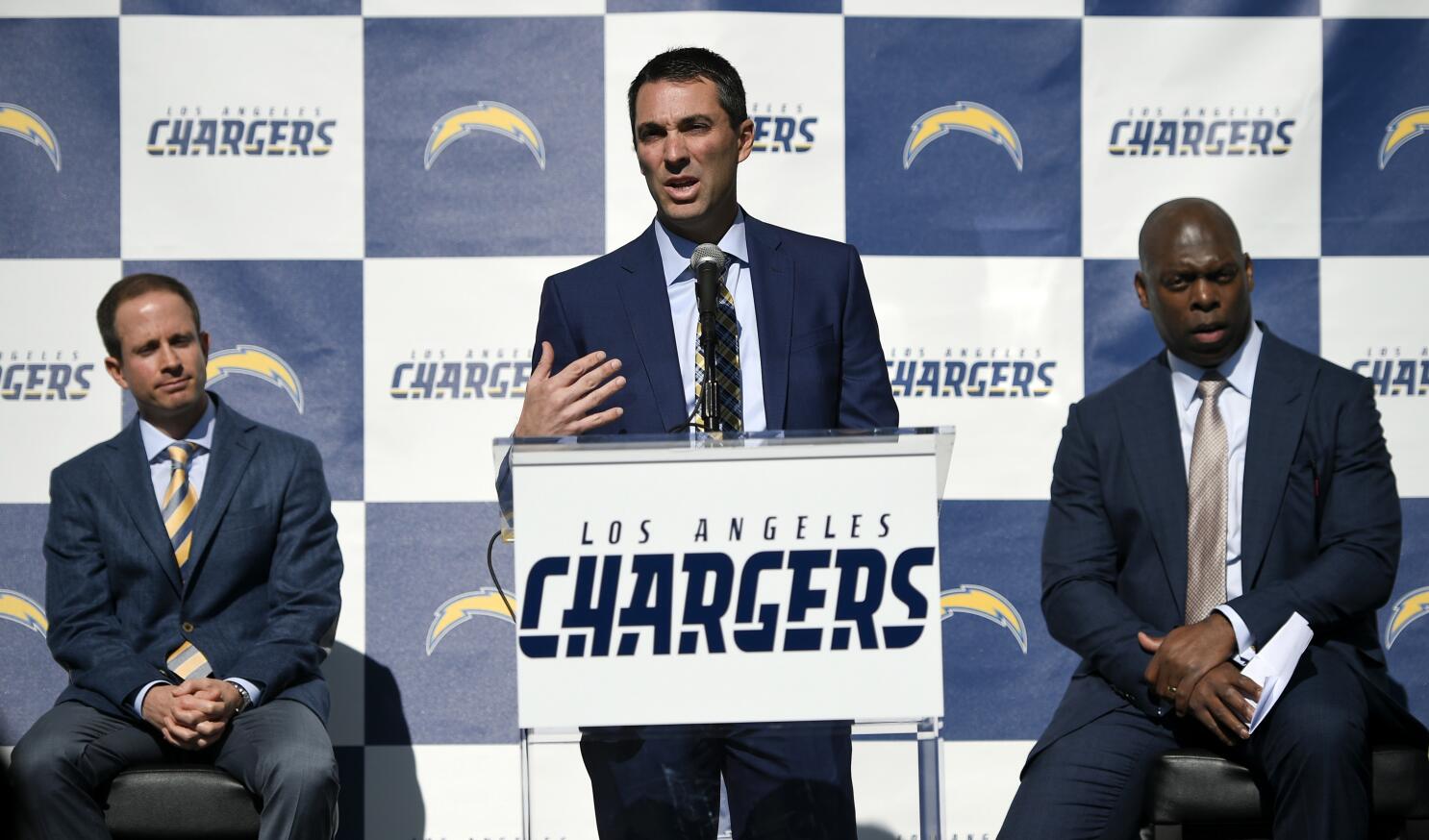 Chargers host Chiefs: Live updates, injury report and analysis from SoFi  Stadium – Orange County Register