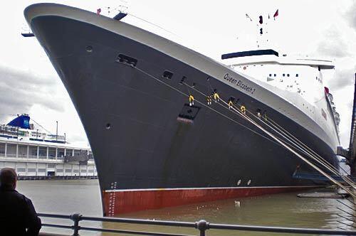 The sleek QE2, tied up at the Manhattan cruise terminal. Not a mere cruise ship, she's an ocean liner designed to withstand the rigors of the North Atlantic, which she has crossed more than 800 times since entering service in 1969.